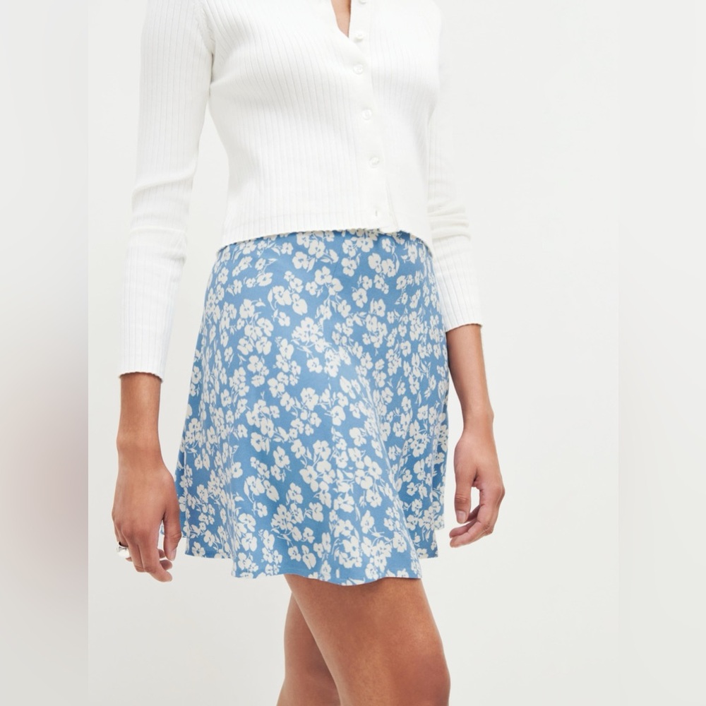ISO Reformation Flounce Skirt in Blue Daniella Size 4
